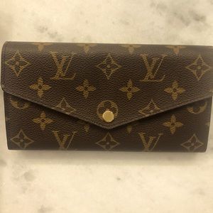 Louis Vuitton Sarah Monogram Wallet